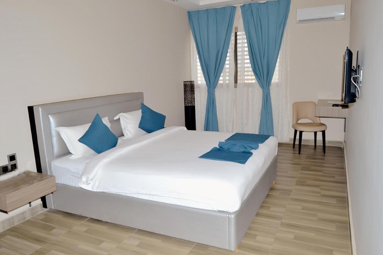 Hôtel Mont Korhogo Extérieur photo